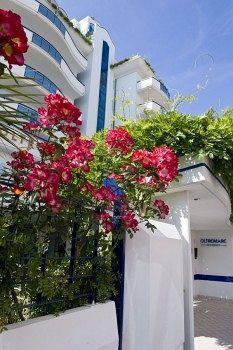Oltremare Aparthotel 3*