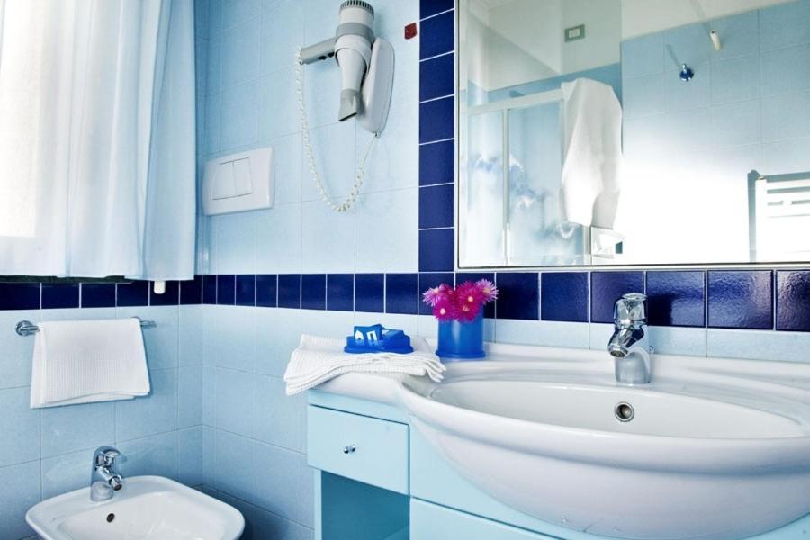 Oltremare Aparthotel 3*